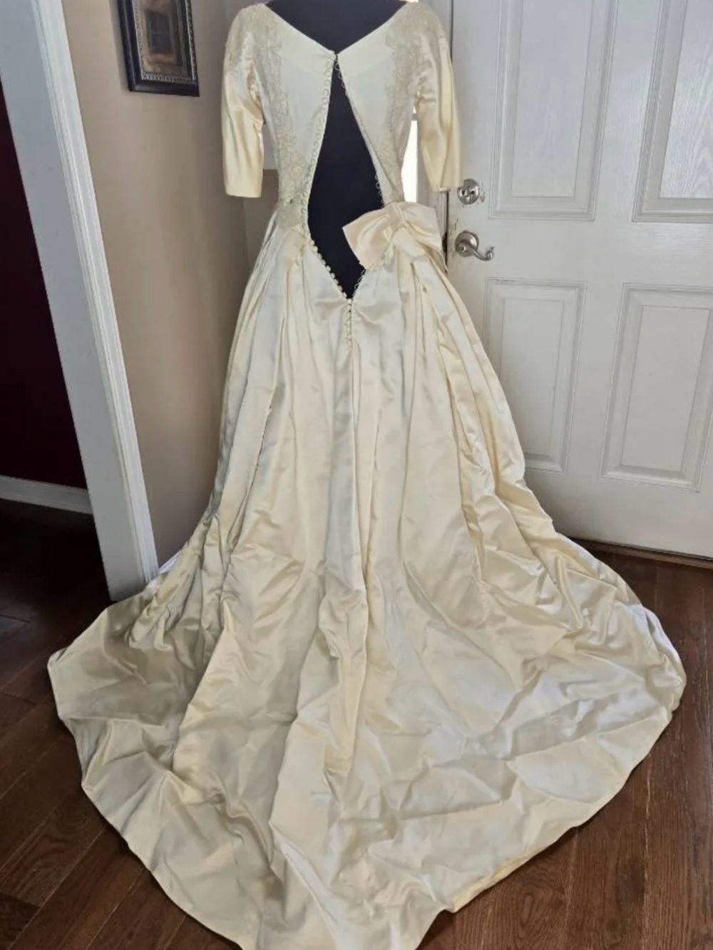 Jessica Cream Backless Bridal Ball Gown with Bow - Picture 3 of 16